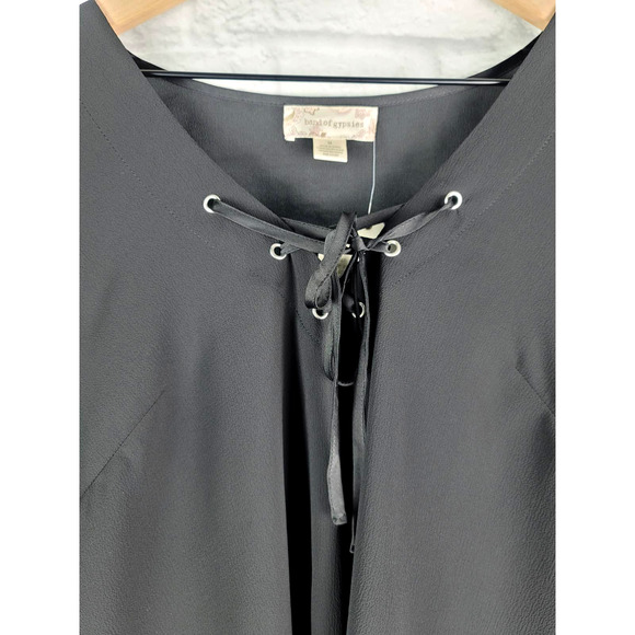 NWT BAND OF GYPSIES BLACK LACE UP BELL SLEEVE BOHO TOP - LARGE - Picture 7 of 10